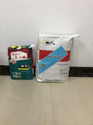 Op maat gemaakte multiwall kraft papieren zakken voor diervoeders / additieve verpakkingen